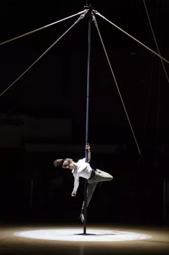 Catarina Rosa Dias, Mât chinois, 27e promotion du Centre national des arts du cirque/CNAC de Châlons-en-Champagne