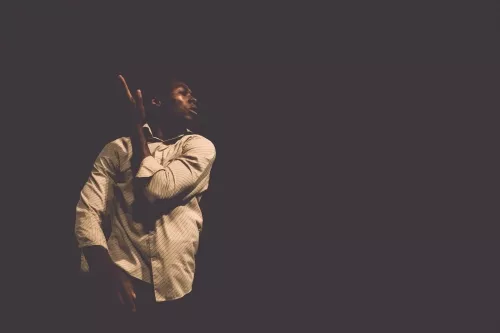 Edouard Doumbia, Acrobatie, 25e promotion du Centre national des arts du cirque/CNAC de Châlons-en-Champagne