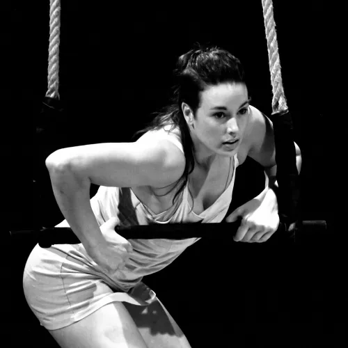 Tamryn Escalante, Trapèze, 25e promotion du Centre national des arts du cirque/CNAC de Châlons-en-Champagne