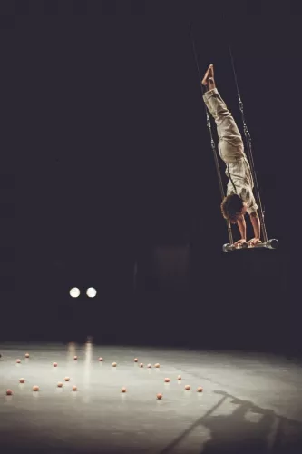 Simon Nyiringabo, Trapèze Washington, 25e promotion du Centre national des arts du cirque/CNAC de Châlons-en-Champagne