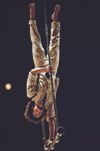 Simon Nyiringabo, Trapèze Washington, 25e promotion du Centre national des arts du cirque/CNAC de Châlons-en-Champagne
