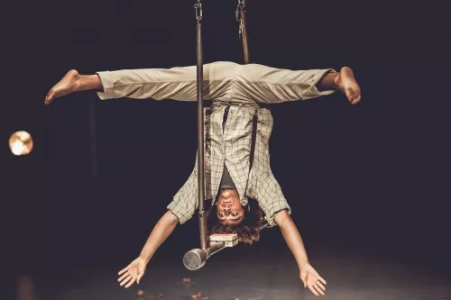 Simon Nyiringabo, Trapèze Washington, 25e promotion du Centre national des arts du cirque/CNAC de Châlons-en-Champagne