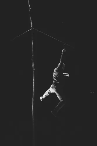 Philippe Ribeiro, Mât chinois, 25e promotion du Centre national des arts du cirque/CNAC de Châlons-en-Champagne