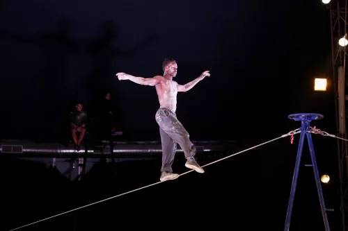 Issouf Zemani, Fil, 25e promotion du Centre national des arts du cirque/CNAC de Châlons-en-Champagne