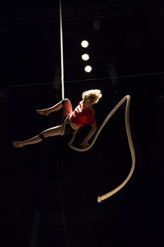 Morgane Bonato, Corde lisse, 26e promotion du Centre national des arts du cirque/CNAC de Châlons-en-Champagne