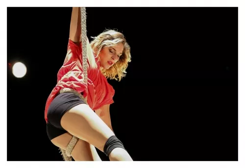 Morgane Bonato, Corde lisse, 26e promotion du Centre national des arts du cirque/CNAC de Châlons-en-Champagne