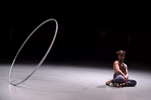 Juan Ignacio Tula, Roue cyr, 26e promotion du Centre national des arts du cirque/CNAC de Châlons-en-Champagne