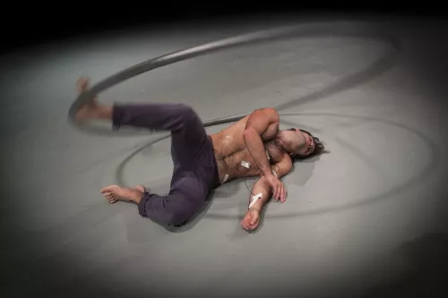 Juan Ignacio Tula, Roue cyr, 26e promotion du Centre national des arts du cirque/CNAC de Châlons-en-Champagne