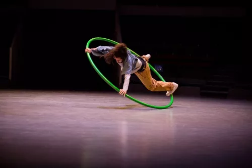 Tommy Entresangle, cercle, 29e promotion du Centre national des arts du cirque (Cnac) de Châlons-en-Champagne