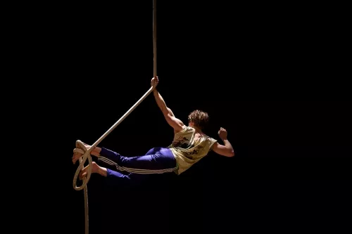 Noora Pasanen, corde, 29e promotion du Centre national des arts du cirque (Cnac) de Châlons-en-Champagne