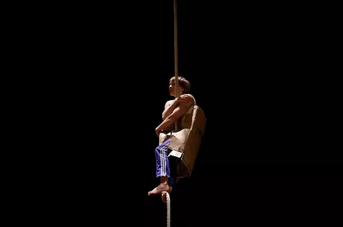 Noora Pasanen, corde, 29e promotion du Centre national des arts du cirque (Cnac) de Châlons-en-Champagne