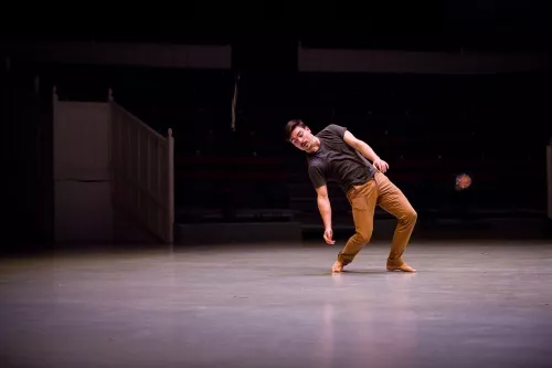 Thomas Pavon, acrobatie dans le mouvement, 29e promotion du Centre national des arts du cirque (Cnac) de Châlons-en-Champagne