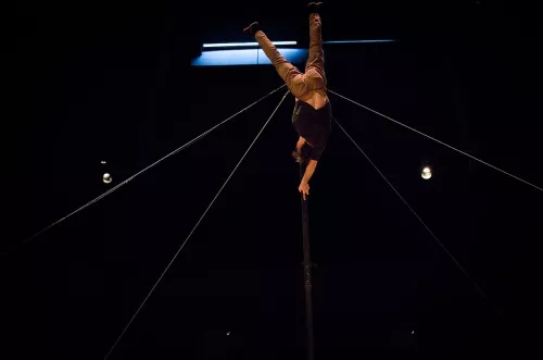 Joad Caron, Mât chinois, 30e promotion du Centre national des arts du cirque (Cnac) de Châlons-en-Champagne