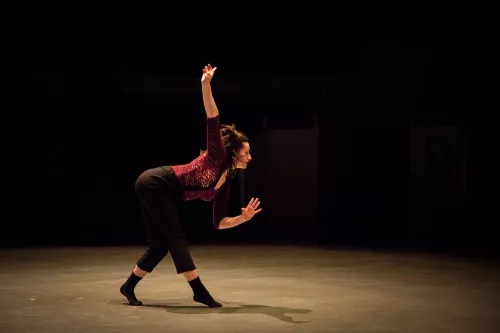 Lucille Chalopin, contorsions - équilibres - acrobatie, 30e promotion du centre national des arts du cirque (Cnac) de Châlons-en-Champagne