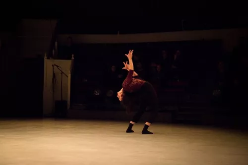 Lucille Chalopin, contorsions - équilibres - acrobatie, 30e promotion du centre national des arts du cirque (Cnac) de Châlons-en-Champagne