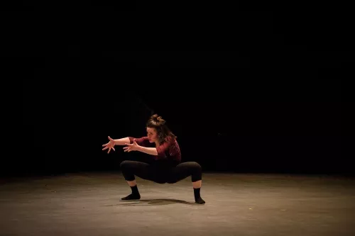 Lucille Chalopin, contorsions - équilibres - acrobatie, 30e promotion du centre national des arts du cirque (Cnac) de Châlons-en-Champagne