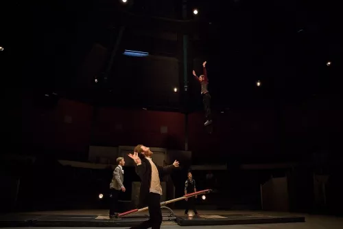 Rémi Auzanneau, Hernan Elencwajg, Tanguy Pelayo, Baptiste Petit, Collectif bascule - Banquine, 30e promotion du Centre national des arts du cirque (Cnac) de Châlons-en-Champagne