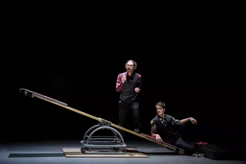 Rémi Auzanneau, Hernan Elencwajg, Tanguy Pelayo, Baptiste Petit, Collectif bascule - Banquine, 30e promotion du Centre national des arts du cirque (Cnac) de Châlons-en-Champagne