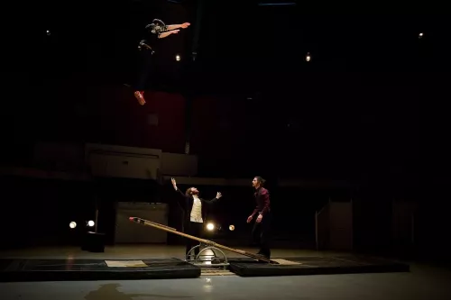 Rémi Auzanneau, Hernan Elencwajg, Tanguy Pelayo, Baptiste Petit, Collectif bascule - Banquine, 30e promotion du Centre national des arts du cirque (Cnac) de Châlons-en-Champagne