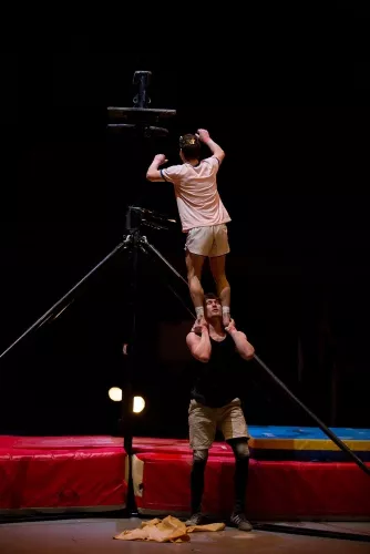 Johannes Holme Veje, Martin Richard, Portique Coréen, 30e promotion du Centre national des arts du cirque (Cnac) de Châlons-en-Champagne