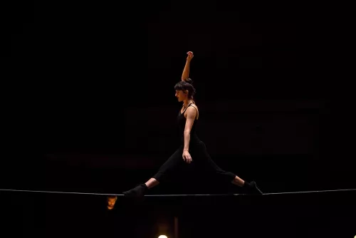 Poppy Plowman, fil, 30e promotion du Centre national des arts du cirque (Cnac) de Châlons-en-Champagne