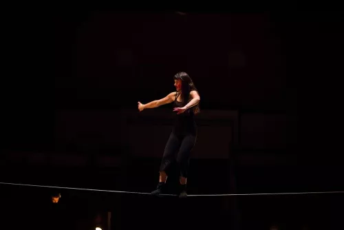 Poppy Plowman, fil, 30e promotion du Centre national des arts du cirque (Cnac) de Châlons-en-Champagne