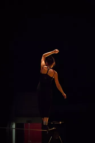 Poppy Plowman, fil, 30e promotion du Centre national des arts du cirque (Cnac) de Châlons-en-Champagne