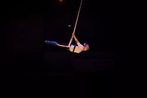 Sandra Reichenberger, trapèze ballant, 30e promotion du Centre national des arts du cirque (Cnac) de Châlons-en-Champagne