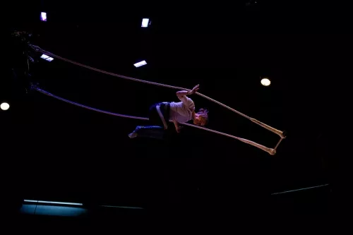 Sandra Reichenberger, trapèze ballant, 30e promotion du Centre national des arts du cirque (Cnac) de Châlons-en-Champagne