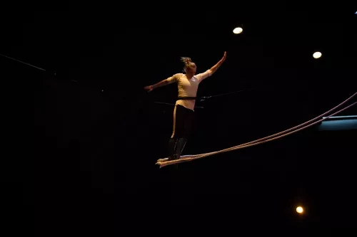 Sandra Reichenberger, trapèze ballant, 30e promotion du Centre national des arts du cirque (Cnac) de Châlons-en-Champagne