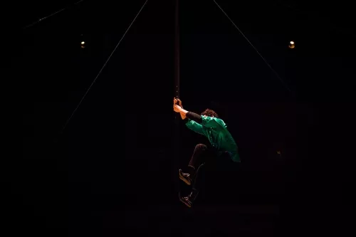 Léon Volet, mât chinois, 30e promotion du Centre national des arts du cirque (Cnac) de Châlons-en-Champagne