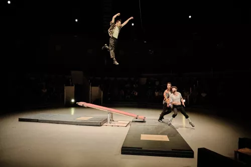 Demian Bucci, bascule coréenne, 31e promotion du Centre national des arts du cirque (Cnac) de Châlons-en-Champagne