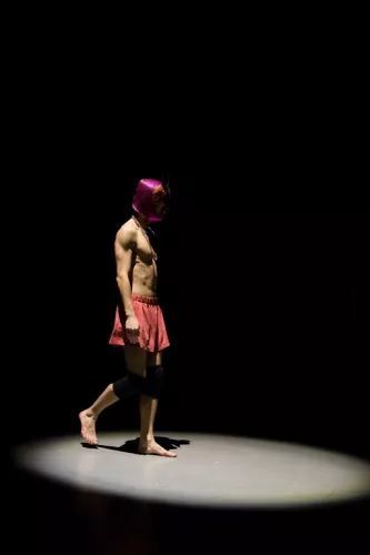 Carlo Cerato, jonglerie - manipulation d'objets, 31e promotion du Centre national des arts du cirque (Cnac) de Châlons-en-Champagne