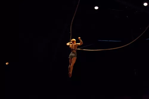 Darianne Koszinski, corde volante, 31e promotion du Centre national des arts du cirque (Cnac) de Châlons-en-Champagne