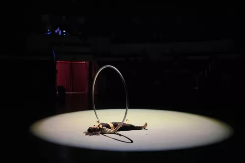 Marica Marinoni, roue Cyr, 31e promotion du Centre national des arts du cirque (Cnac) de Châlons-en-Champagne