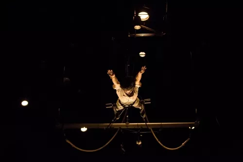 Ivan Morales Ruiz, trapèze ballant, 31e promotion du Centre national des arts du cirque (Cnac) de Châlons-en-Champagne