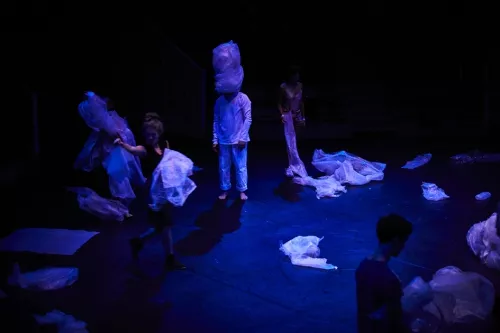 Guillaume Blanc, acrobatie, 32e promotion du Centre national des arts du cirque/CNAC de Châlons-en-Champagne