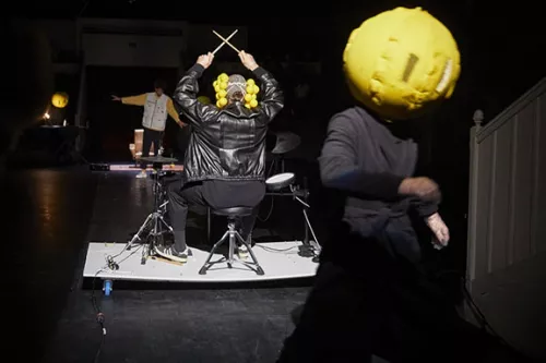 Ricardo Serrao Mendes, jonglerie, 32e promotion du Centre national des arts du cirque/CNAC de Châlons-en-Champagne