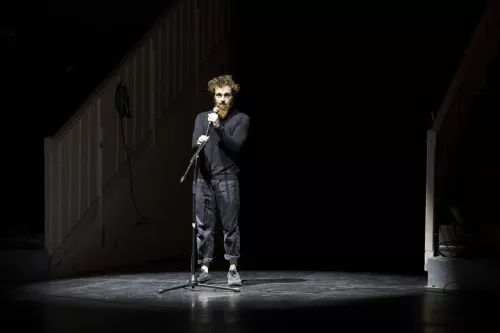 Erwan Tarlet, sangles, 32e promotion du Centre national des arts du cirque/CNAC de Châlons-en-Champagne