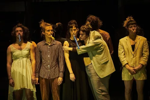 AFTER ALL, spectacle de fin d'études de la 33e promotion du Centre national des arts du cirque/CNAC de Châlons-en-Champagne - Direction artistique Séverine Chavrier