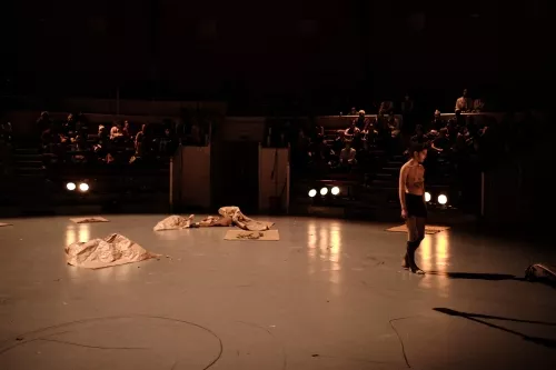 Lucia Heege Torres, trapèze ballant, 33e promotion du Centre national des arts du cirque / CNAC de Châlons-en-Champagne