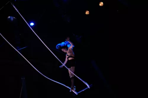 Lucia Heege Torres, trapèze ballant, 33e promotion du Centre national des arts du cirque / CNAC de Châlons-en-Champagne