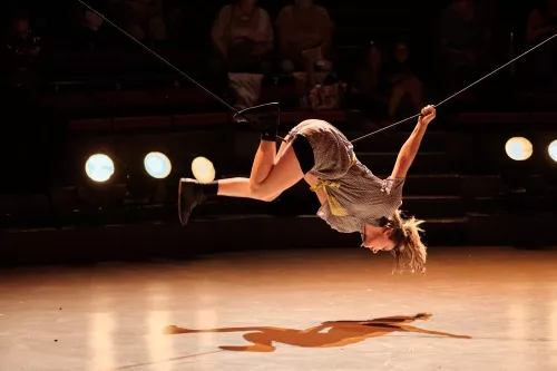 Victoria Leymarie, fil souple, 33e promotion du Centre national des arts du cirque / CNAC de Châlons-en-Champagne