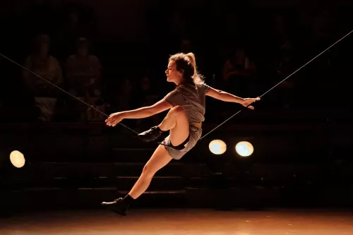 Victoria Leymarie, fil souple, 33e promotion du Centre national des arts du cirque / CNAC de Châlons-en-Champagne