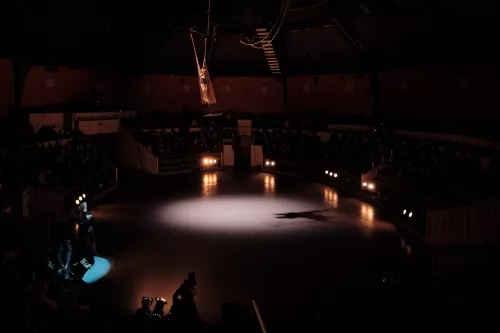 Federica Pini Sandrelli, trapèze ballant, 33e promotion du Centre national des arts du cirque / CNAC de Châlons-en-Champagne