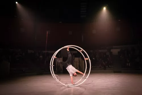 Noa Aubry, roue allemande, 34e promotion du Centre national des arts du cirque / CNAC de Châlons-en-Champagne