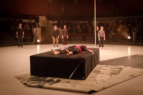 Alice Binando, corde lisse, 34e promotion du Centre national des arts du cirque / CNAC de Châlons-en-Champagne