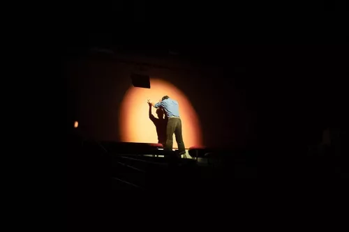 Tomàs Denis, acrodanse, 34e promotion du Centre national des arts du cirque / CNAC de Châlons-en-Champagne