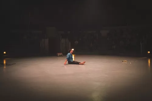 Tomàs Denis, acrodanse, 34e promotion du Centre national des arts du cirque / CNAC de Châlons-en-Champagne