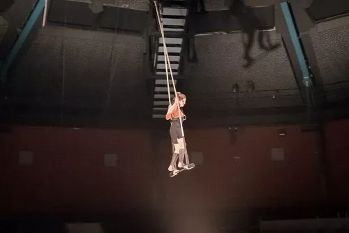 Elena Mengoni, trapèze ballant, 34e promotion du Centre national des arts du cirque / CNAC de Châlons-en-Champagne